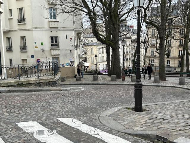 Paris Sacre Coeur Montmartre Et Tour Eiffel, 8 People, Apartment Ngoại thất bức ảnh